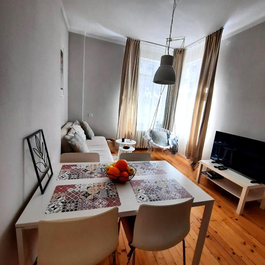 Cozy & Stylish In The Heart Of Apartament *